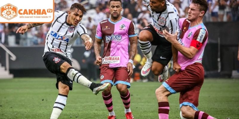Đội bóng Corinthians trong những năm đầu với bộ trang phục đơn giản